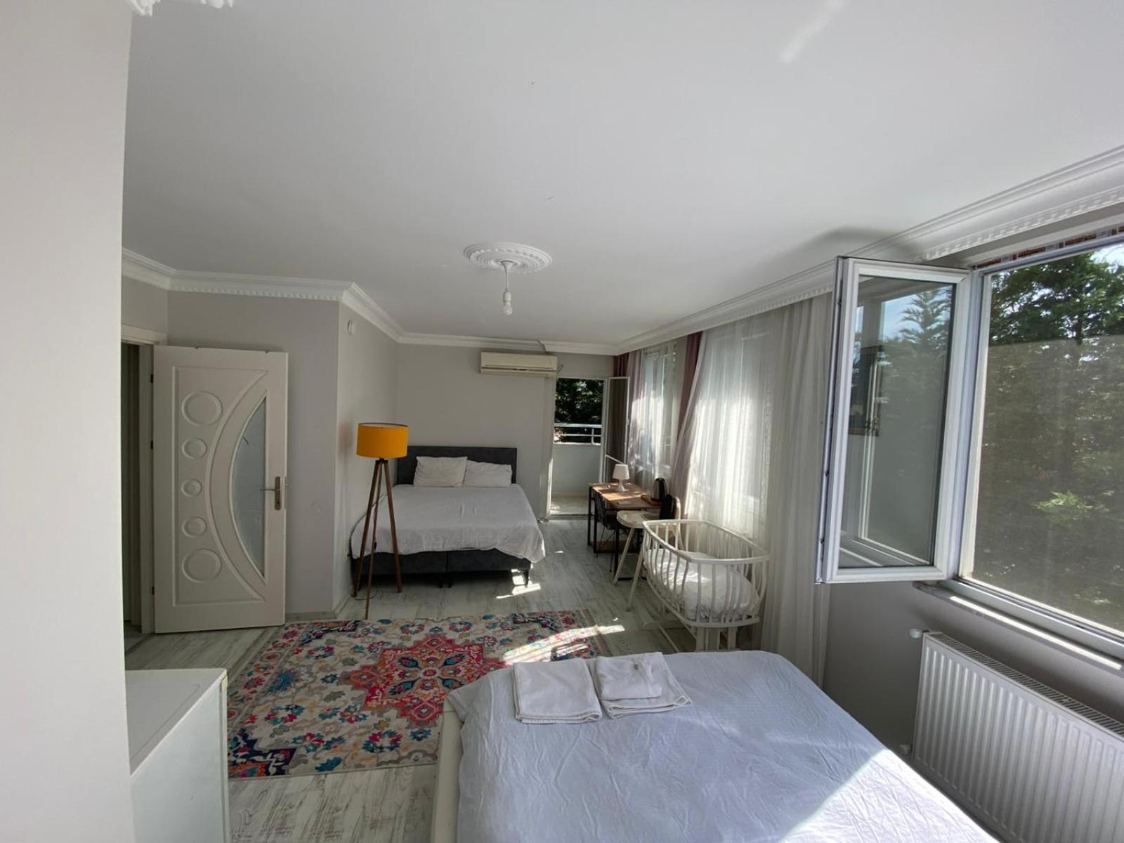 Ahmet Teacher Hotel,6 Minutes From The Airport Arnavutkoy Exterior photo