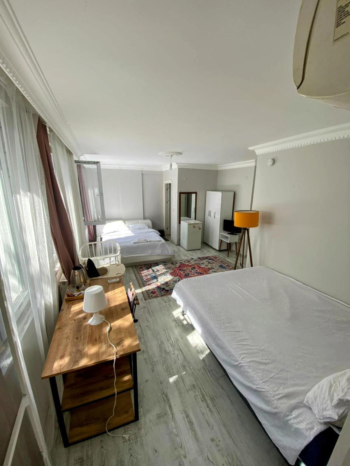 Ahmet Teacher Hotel,6 Minutes From The Airport Arnavutkoy Exterior photo